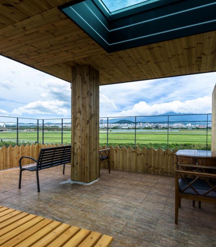 Romance Jeju Pension Exterior photo